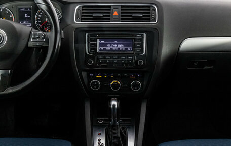 Volkswagen Jetta VI, 2013 год, 1 149 000 рублей, 13 фотография