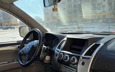 Mitsubishi Pajero Sport II рестайлинг, 2014 год, 1 500 000 рублей, 7 фотография