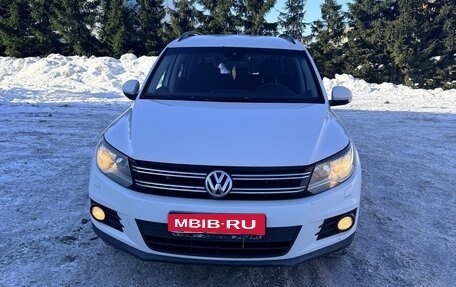 Volkswagen Tiguan I, 2011 год, 860 000 рублей, 2 фотография