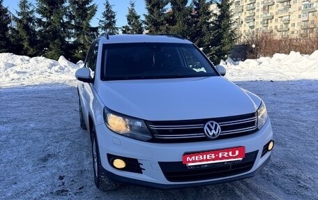 Volkswagen Tiguan I, 2011 год, 860 000 рублей, 3 фотография