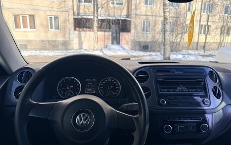 Volkswagen Tiguan I, 2011 год, 860 000 рублей, 13 фотография