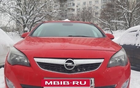 Opel Astra J, 2011 год, 549 000 рублей, 2 фотография