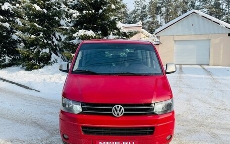 Volkswagen Multivan T5, 2010 год, 1 780 000 рублей, 2 фотография