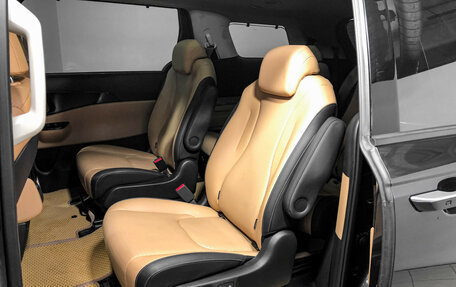 KIA Carnival, 2021 год, 4 235 000 рублей, 10 фотография