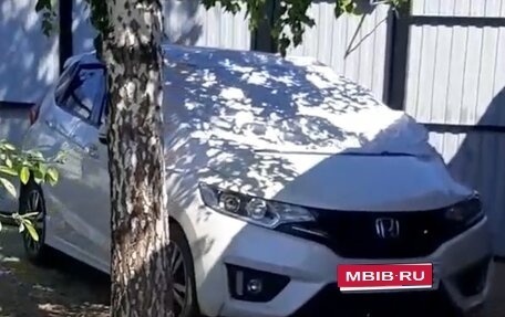 Honda Fit III, 2013 год, 1 200 000 рублей, 1 фотография