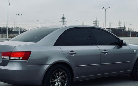 Hyundai Sonata VI, 2007 год, 675 000 рублей, 3 фотография