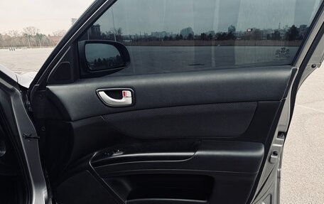 Hyundai Sonata VI, 2007 год, 675 000 рублей, 14 фотография