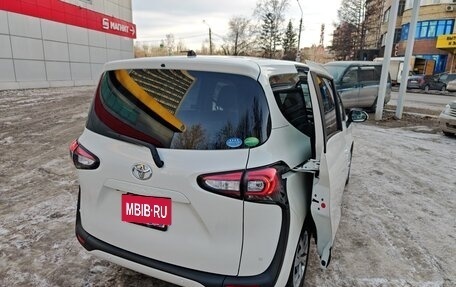 Toyota Sienta II, 2019 год, 1 800 000 рублей, 13 фотография