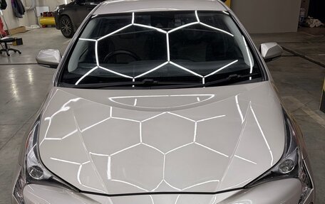 Toyota Prius IV XW50, 2016 год, 1 790 000 рублей, 5 фотография