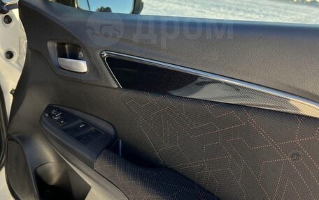 Honda Fit III, 2013 год, 1 200 000 рублей, 5 фотография