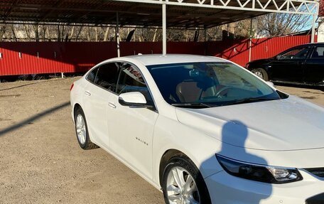 Chevrolet Malibu IX, 2017 год, 1 700 000 рублей, 4 фотография