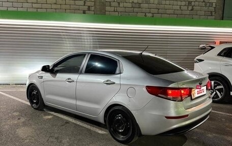 KIA Rio III рестайлинг, 2016 год, 1 050 000 рублей, 2 фотография