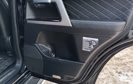 Toyota Land Cruiser 200, 2017 год, 5 400 000 рублей, 10 фотография