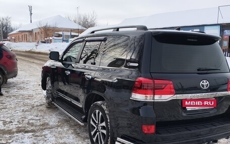 Toyota Land Cruiser 200, 2017 год, 5 400 000 рублей, 4 фотография