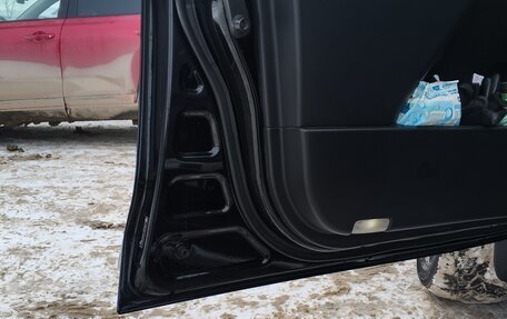 Toyota Land Cruiser 200, 2017 год, 5 400 000 рублей, 15 фотография