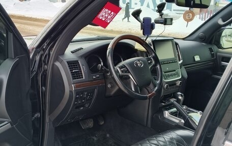 Toyota Land Cruiser 200, 2017 год, 5 400 000 рублей, 16 фотография