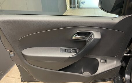 Volkswagen Polo VI (EU Market), 2011 год, 690 000 рублей, 8 фотография