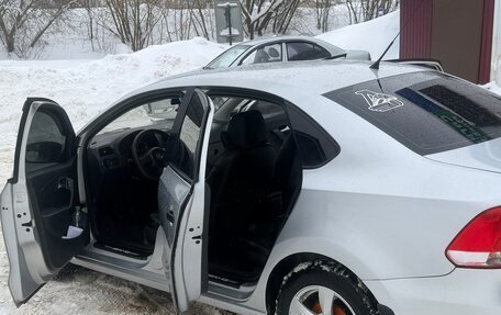 Volkswagen Polo VI (EU Market), 2012 год, 500 000 рублей, 3 фотография