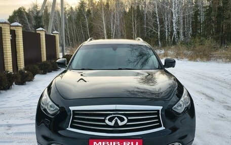 Infiniti FX II, 2012 год, 1 580 000 рублей, 4 фотография