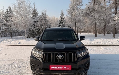 Toyota Land Cruiser Prado 150 рестайлинг 2, 2021 год, 9 100 000 рублей, 2 фотография