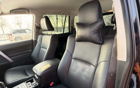 Toyota Land Cruiser Prado 150 рестайлинг 2, 2021 год, 9 100 000 рублей, 19 фотография