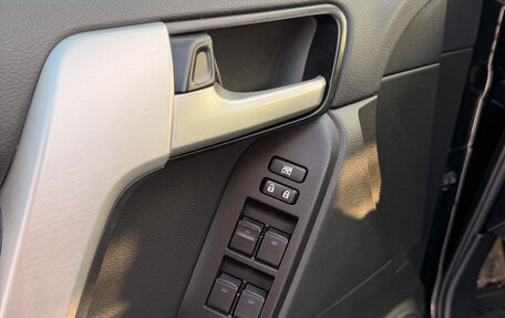 Toyota Land Cruiser Prado 150 рестайлинг 2, 2021 год, 9 100 000 рублей, 24 фотография