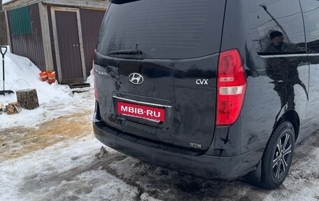 Hyundai Grand Starex Grand Starex I рестайлинг 2, 2010 год, 1 300 000 рублей, 4 фотография
