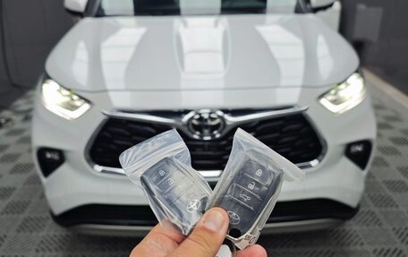 Toyota Highlander, 2025 год, 7 999 000 рублей, 1 фотография