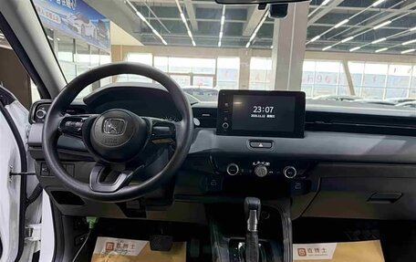 Honda Vezel, 2023 год, 2 083 000 рублей, 9 фотография