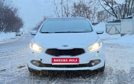 KIA cee'd III, 2013 год, 990 000 рублей, 3 фотография