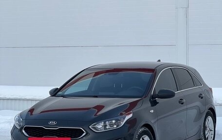KIA cee'd III, 2021 год, 1 700 000 рублей, 2 фотография
