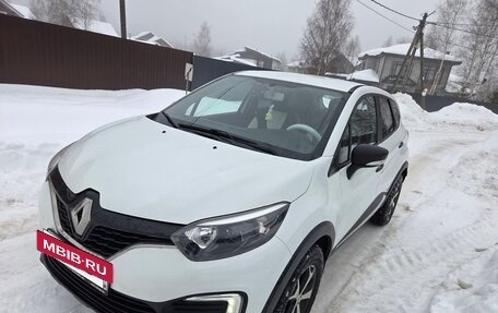 Renault Kaptur I рестайлинг, 2018 год, 1 049 000 рублей, 2 фотография