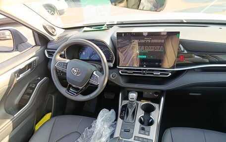 Toyota Highlander, 2025 год, 7 999 000 рублей, 5 фотография