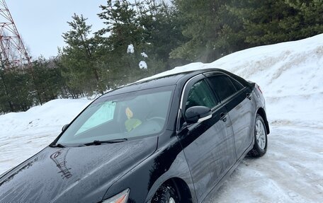 Toyota Camry, 2011 год, 950 000 рублей, 2 фотография