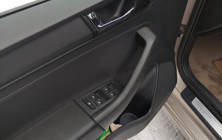 Skoda Rapid I, 2019 год, 1 400 000 рублей, 24 фотография