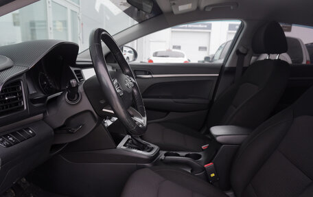 Hyundai Elantra VI рестайлинг, 2020 год, 1 866 000 рублей, 9 фотография