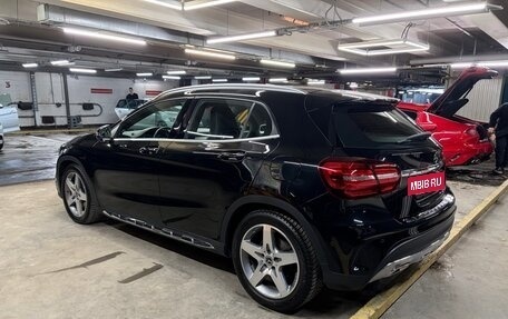 Mercedes-Benz GLA, 2019 год, 3 299 000 рублей, 2 фотография