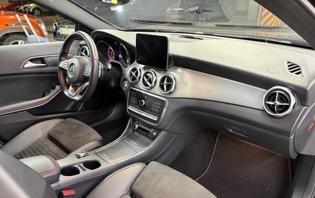 Mercedes-Benz GLA, 2019 год, 3 299 000 рублей, 10 фотография