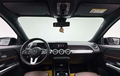 Mercedes-Benz GLB, 2021 год, 2 530 000 рублей, 24 фотография