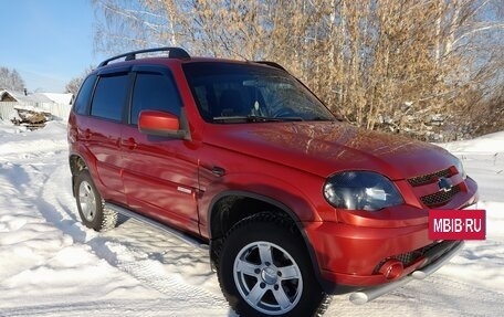 Chevrolet Niva I рестайлинг, 2012 год, 630 000 рублей, 3 фотография