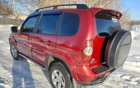 Chevrolet Niva I рестайлинг, 2012 год, 630 000 рублей, 24 фотография