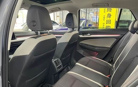 Volkswagen Golf VIII, 2021 год, 2 006 000 рублей, 8 фотография