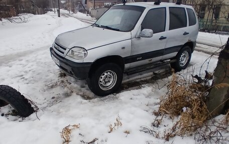 Chevrolet Niva I рестайлинг, 2004 год, 270 000 рублей, 8 фотография