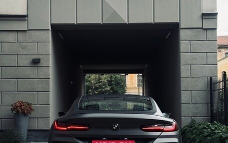 BMW 8 серия, 2019 год, 6 800 000 рублей, 9 фотография
