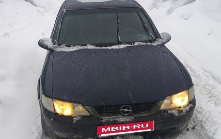 Opel Vectra B рестайлинг, 1998 год, 145 000 рублей, 3 фотография