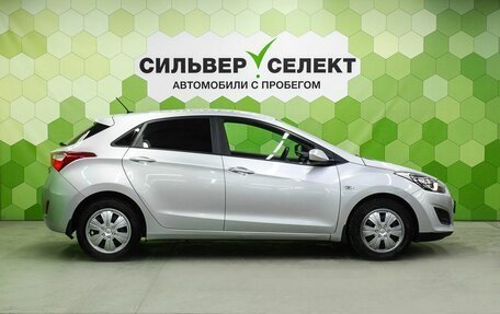 Hyundai i30 II рестайлинг, 2012 год, 800 000 рублей, 8 фотография