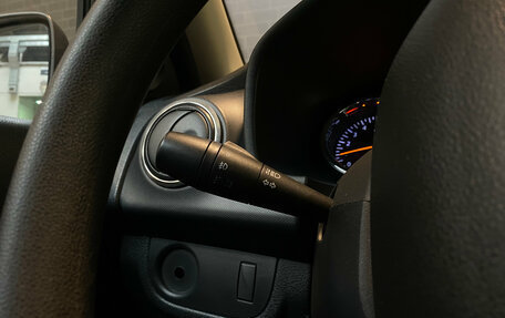 Renault Logan II, 2018 год, 640 000 рублей, 15 фотография