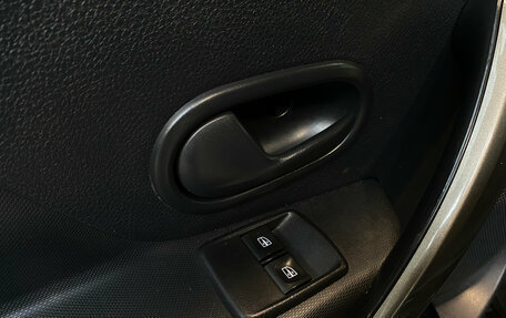 Renault Logan II, 2018 год, 640 000 рублей, 14 фотография