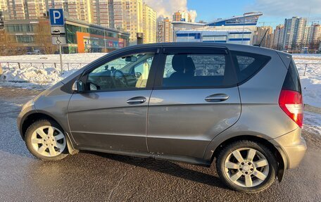 Mercedes-Benz A-Класс, 2011 год, 890 000 рублей, 5 фотография