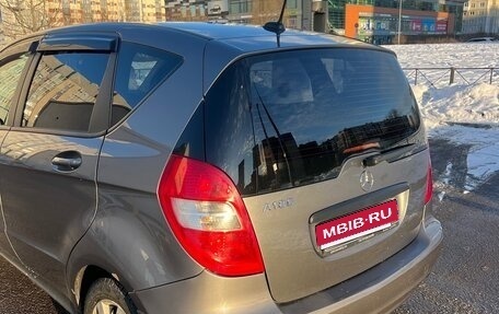 Mercedes-Benz A-Класс, 2011 год, 890 000 рублей, 4 фотография